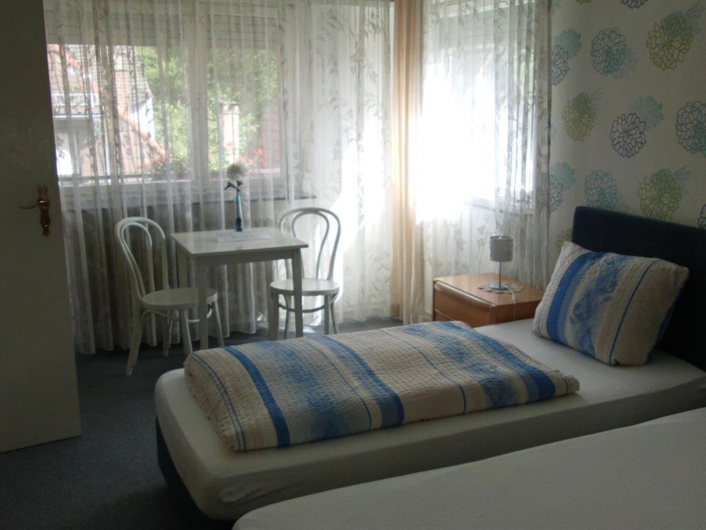 Hotel Martinsklause Meckesheim Rum bild
