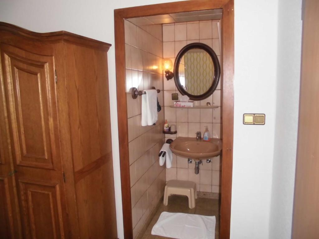 Hotel Martinsklause Meckesheim Rum bild